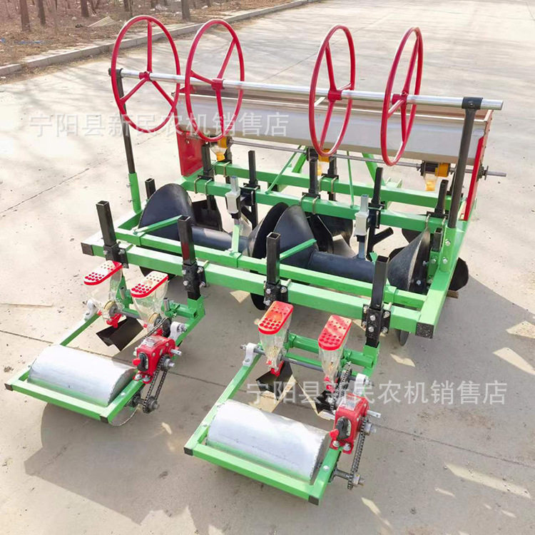 垄上播种谷子高粱点播机起垄播种施肥带滴灌带架子一体机有施肥箱