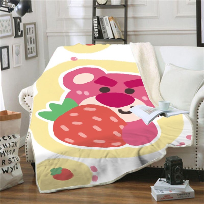 卡通草莓熊毛毯双层加绒披肩学生宿舍午睡盖毯儿童毯子玩具总动员
