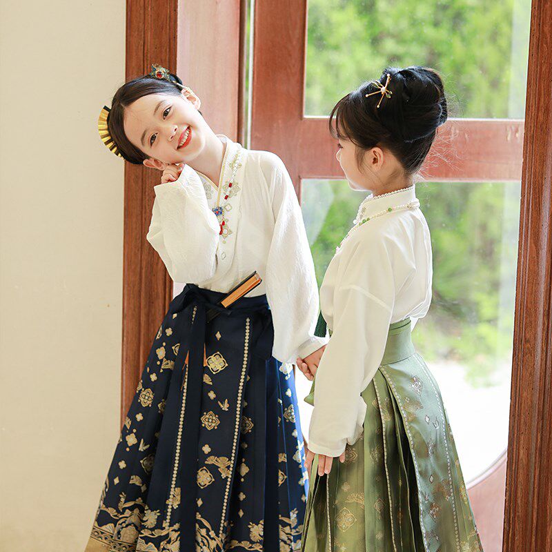 十三余童装[儿童衬衫]中式马面裙搭配女童汉服演出服2024年夏季款