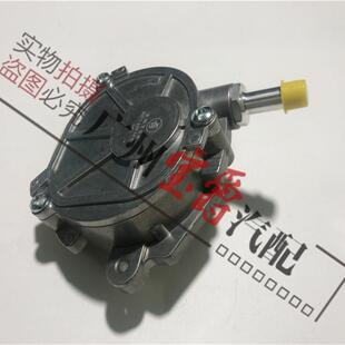 适用W212奔驰W204刹车C180C200C260助力器E200E260真空泵W211