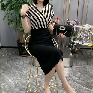2024夏季新款时尚短袖连衣裙女气质收腰显瘦条纹拼接中长开衩裙子