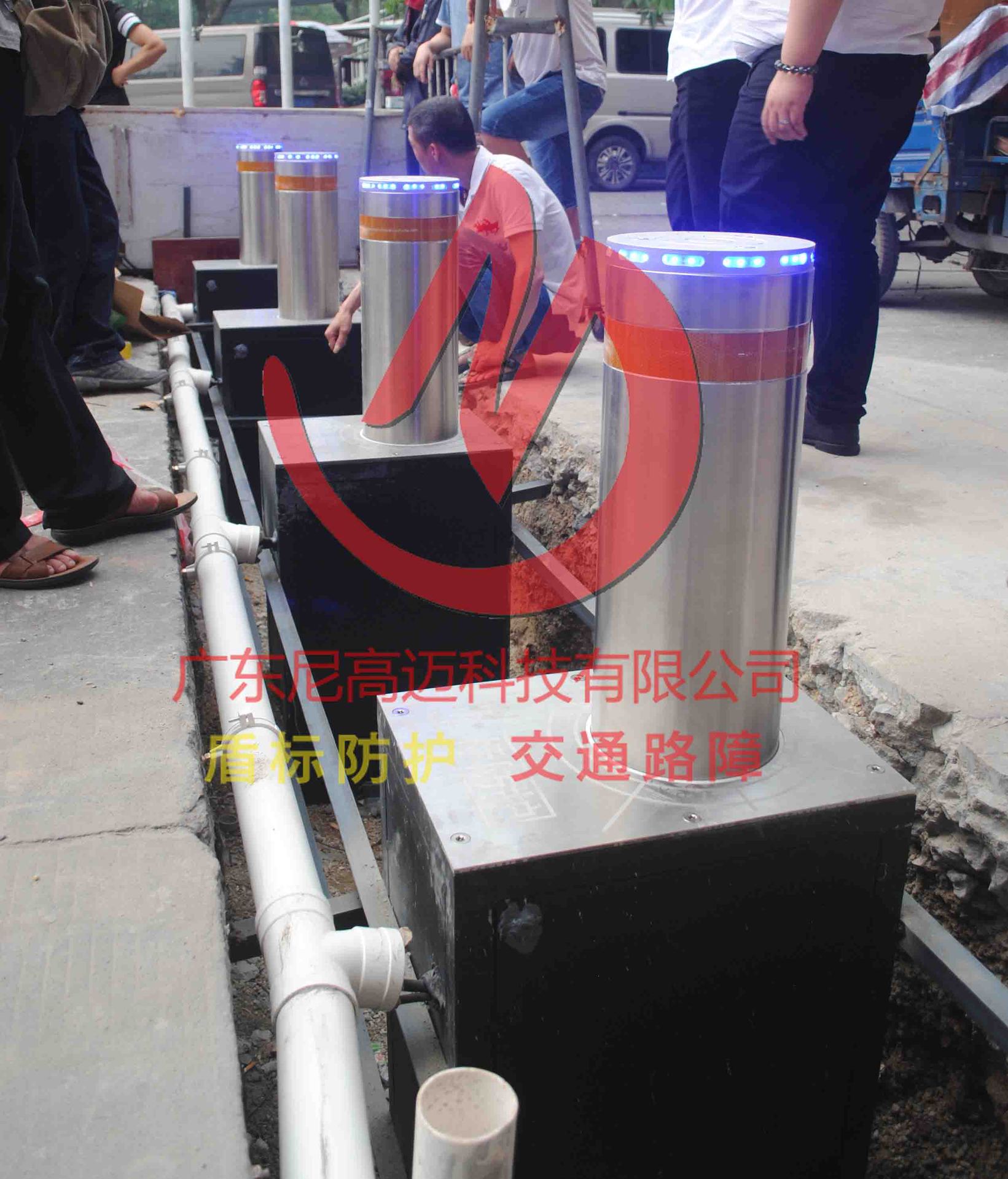 不锈钢防撞警示升降路桩