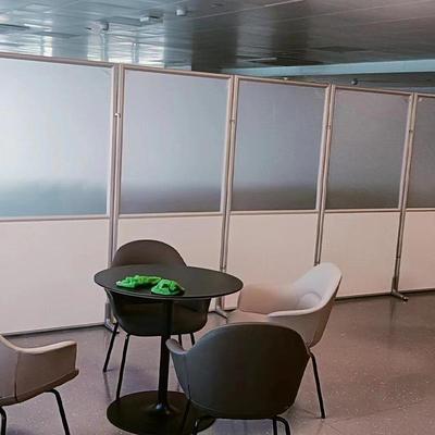 #亚克力屏风隔断墙叠移推拉透明办动公室KWB可工厂车间活动折挡板