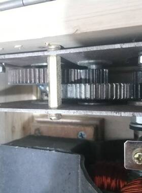 老式手轮摇发电机6磁0到220伏v800瓦BZY永磁交流齿白金电容石增速