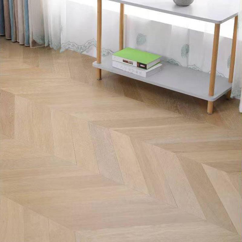 橡木皮鱼骨拼新三层实木复合木室地板厂锁销家直耐磨环保卧DPT家