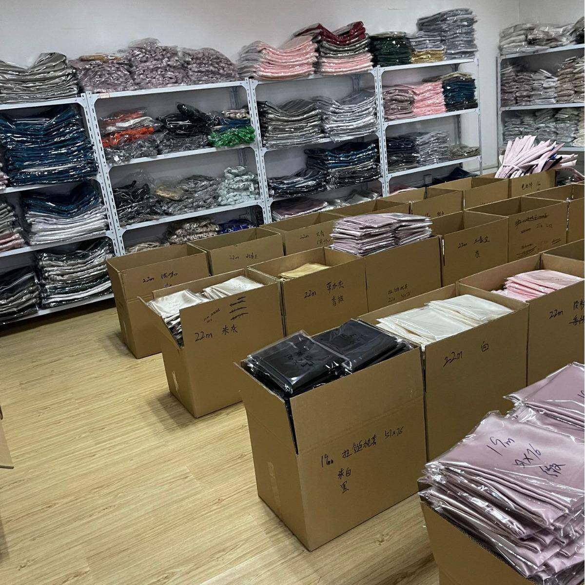 姆米丝信封舒款真枕套桑蚕丝透气纯色OUU枕芯枕头套床上用高品透