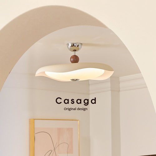 法式中古风创意飞碟护眼卧室灯2025新款奶油风餐厅吸顶灯CASAGD