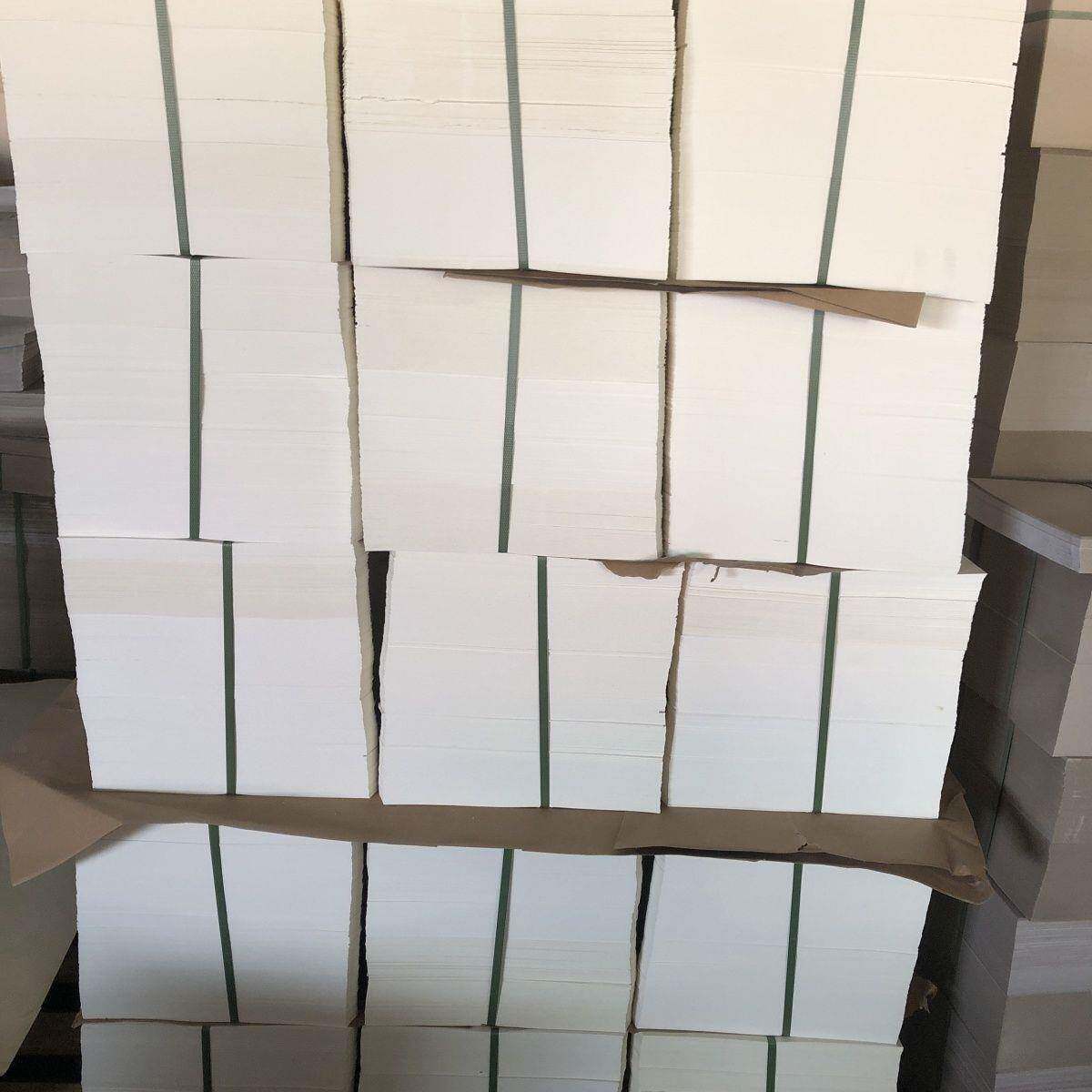 单白纸衬衣纸板T叠衣板隔板纸卡白卡纸铜版纸恤衫包248装纸单面铜