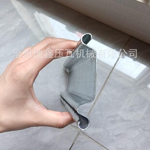 抗风卷帘门闸门设备 数控机 彩钢建筑装饰 各种异形 地鑫机械