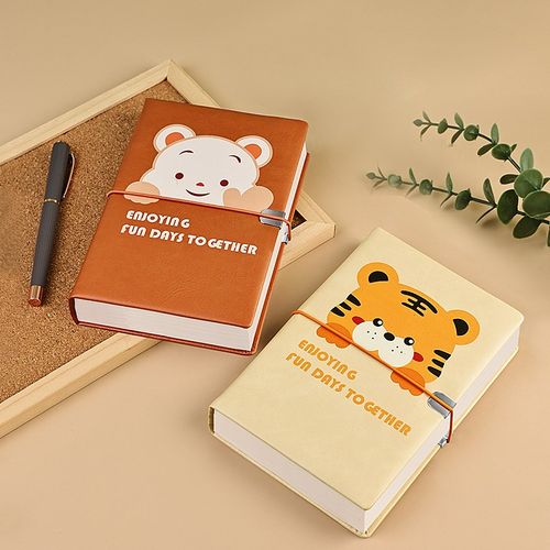 高颜值新款笔记本本子B6可爱萌宠皮面日记本卡通文艺范加厚手账本