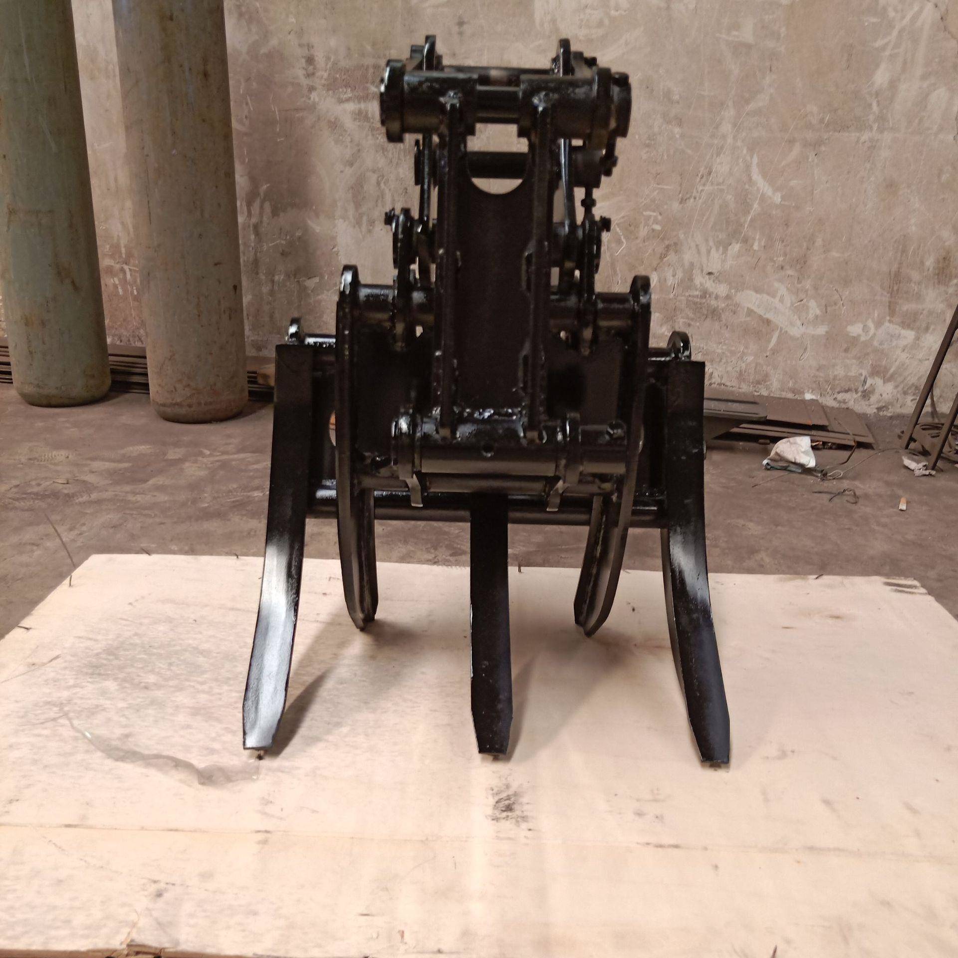 斗吨CZK山小挖机配+件2抓器装载机改装小型简易3木2机械夹木器