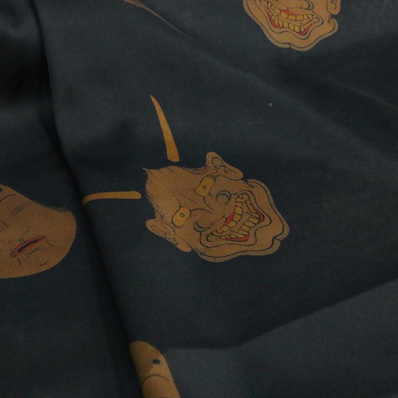 遗重8926磅蚕真丝双面缎脸谱印花香纱云莨绸桑丝面料服装非设计师