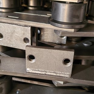 筑模炼条大节距工业炼条碳钢弯板传动滚子炼条p=265mm筑模机炼条