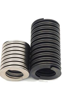 生产双螺旋弹簧，尺寸外径61.7高度167.6，可按样生产