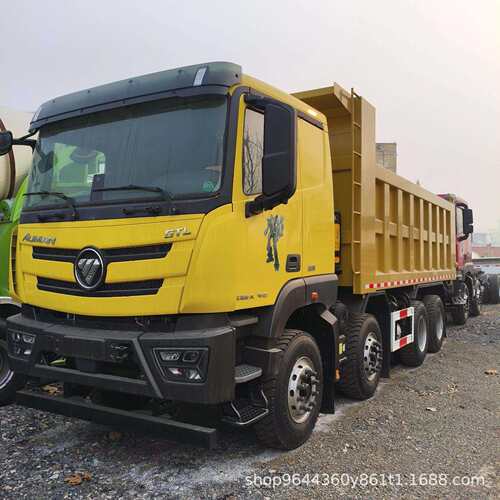 在制造翻新出口加纳自卸车翻斗车HOWO371中国重汽豪沃后八轮卡车