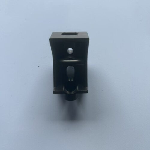 LR034502,LR062331适用于13款揽胜14款揽运冷凝器支架