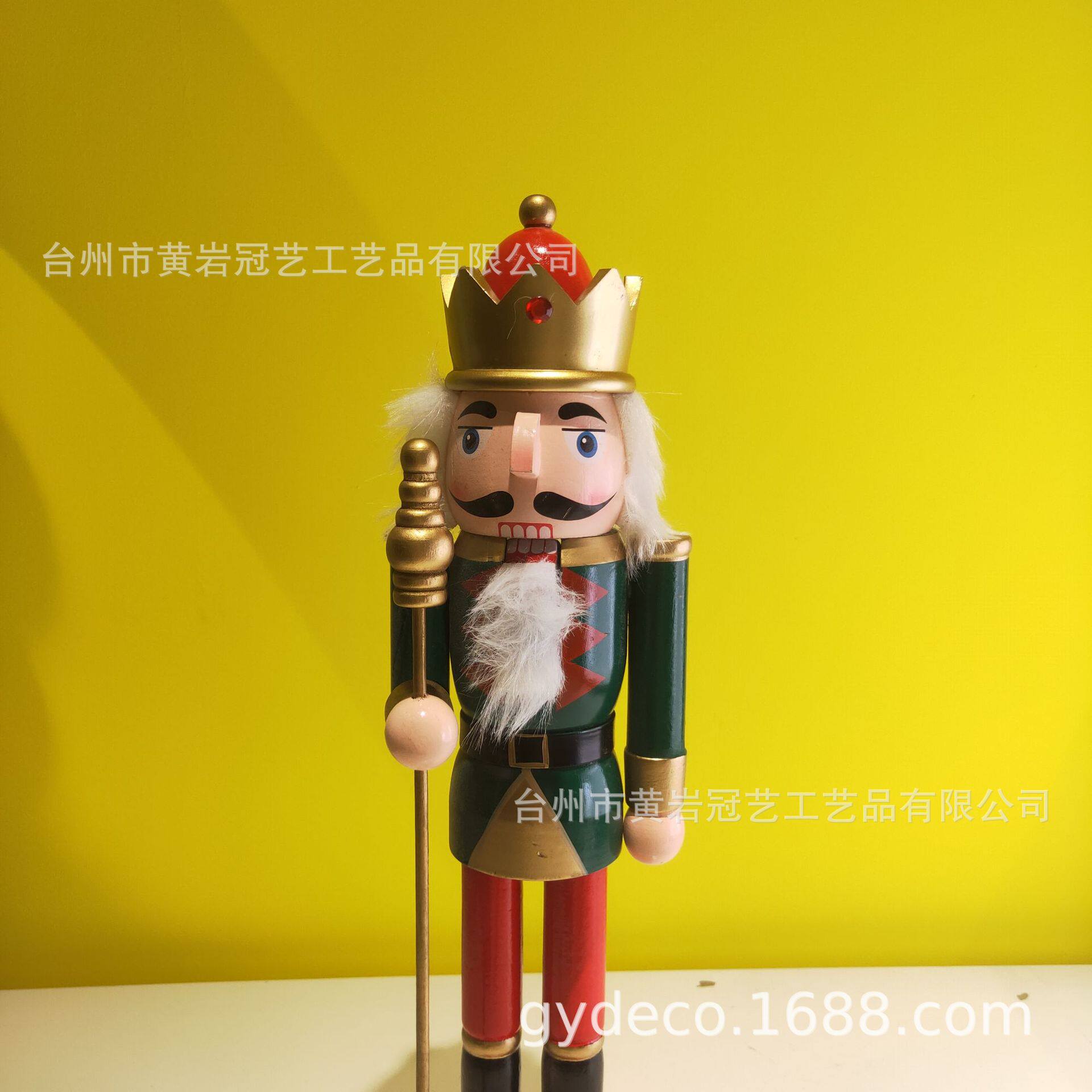 圣诞节装饰胡桃夹子木制绿色国王持有权杖节日收藏室内装饰工艺品