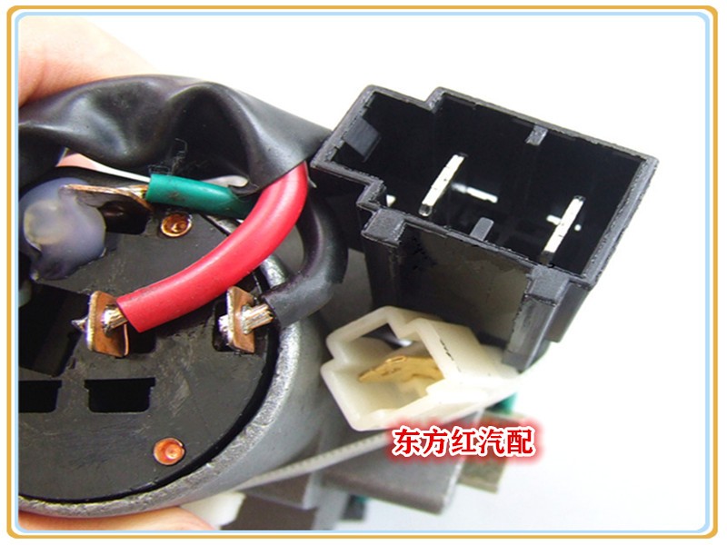 上汽红岩杰狮新金刚点火开关带门锁芯启动锁电门锁重卡货车配件