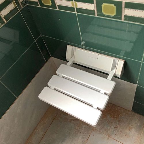 浴室省空间折叠凳老人门口换鞋座椅防水坐浴椅安全壁挂式墙椅洗澡