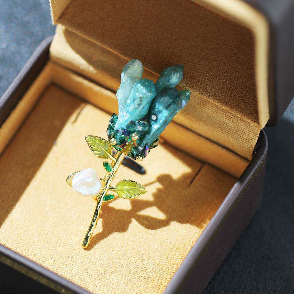 小众高档中古风蓝色人造水晶花束胸针气质天然淡水珍珠花朵别针女