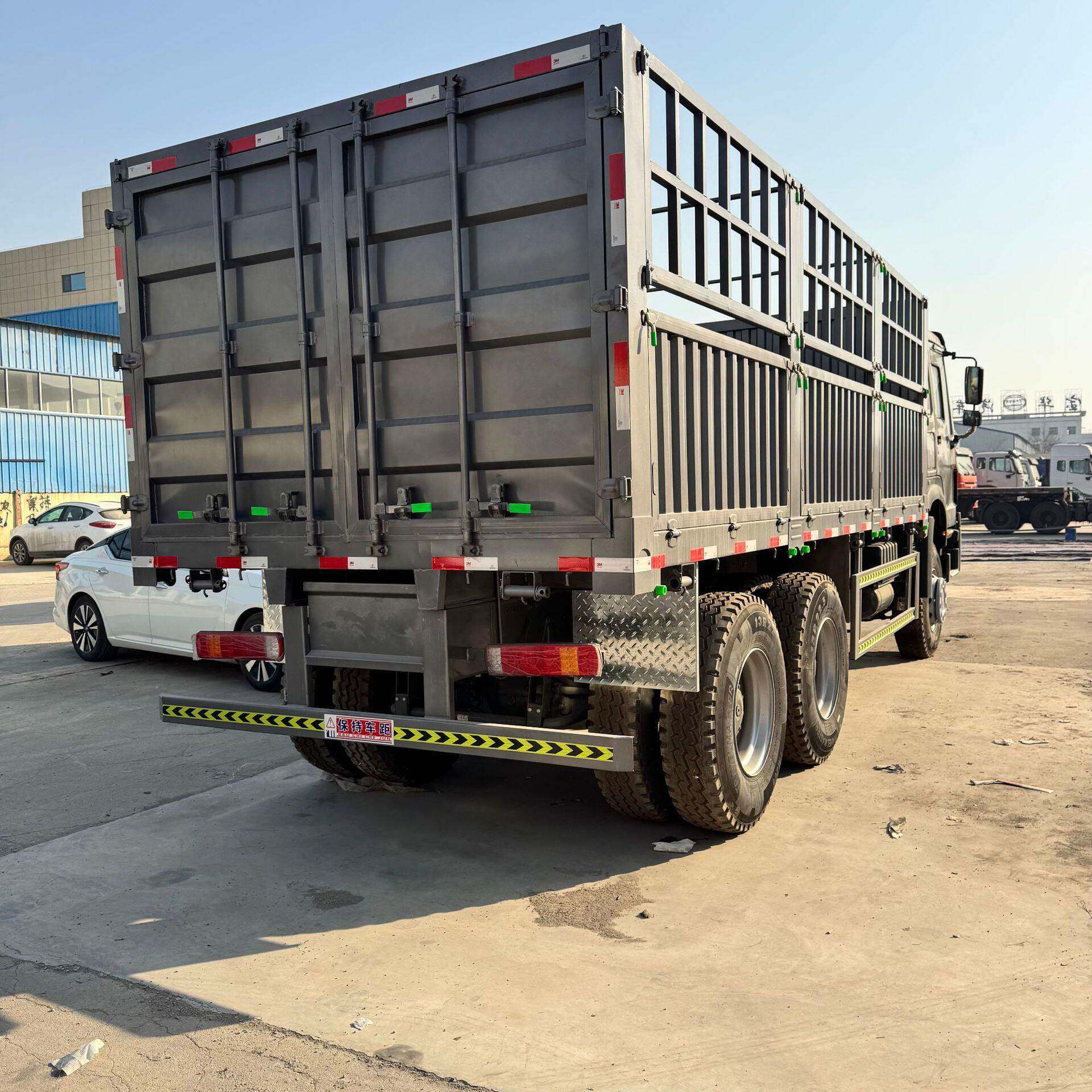 货出口124豪6米8栏花栏沃运输车 载运输车  翻新物流栏运输车