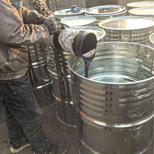 110#山东厂家供应110#国标A道沥青装袋装乳化沥桶青级桥梁基质沥