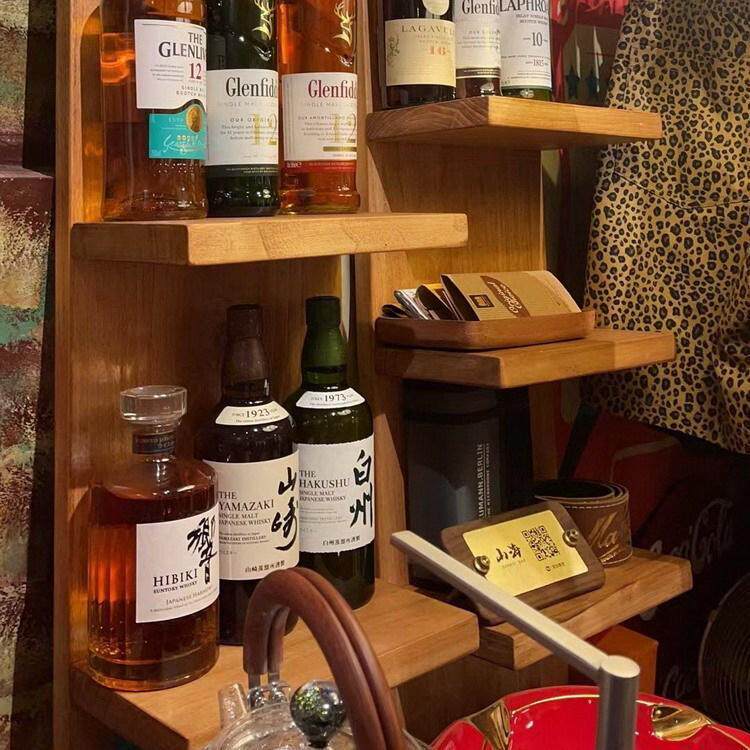 实木置物架落地转角书架隔板墙角展示架侘杂志架创意寂花架风架子