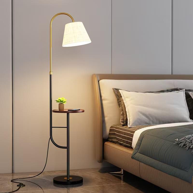 现代简约客厅卧室收纳柜遥控无线充电茶几角落床头落地台灯