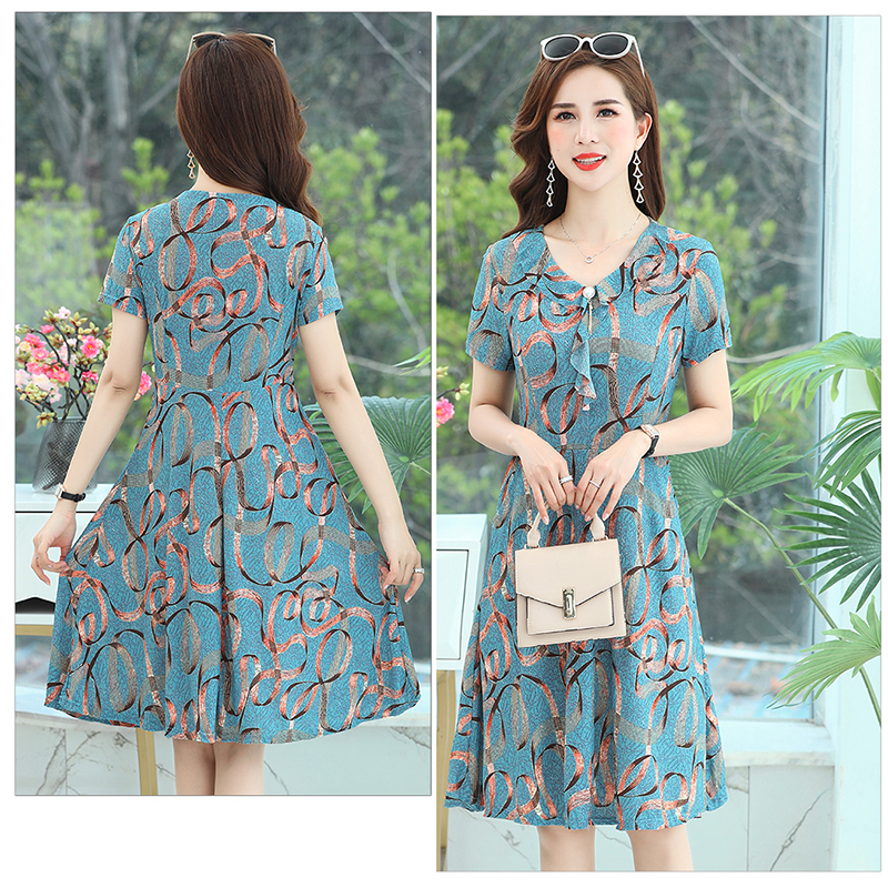 新款碎花短袖连衣裙妈妈大码弹力裙子夏季薄款40透气50冰凉母亲节