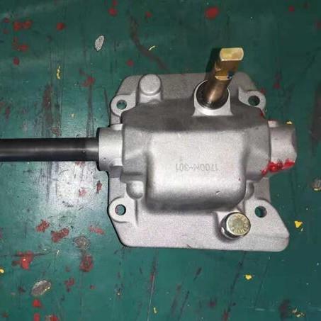 适用重汽变速箱小盖总成DC6J70T313-300