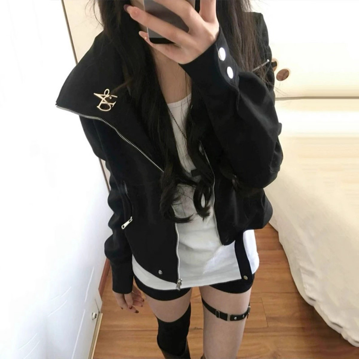 已出货春季美式复古早秋洋气黑色短款翻领麂皮外套女款秋小个子