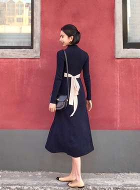 Chings法式复古套头羊毛修身a字裙半高领超长款大裙摆毛衣连衣裙
