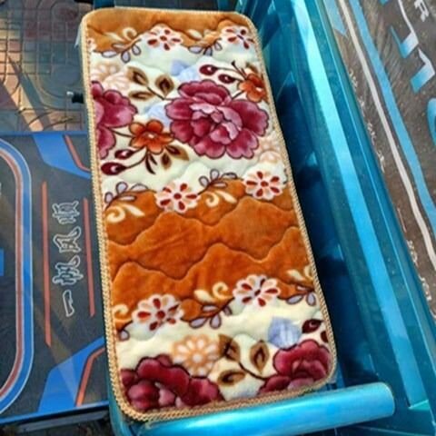 三座新款上市优质精品套加绒加厚款秋冬保暖座垫电动四轮车座垫