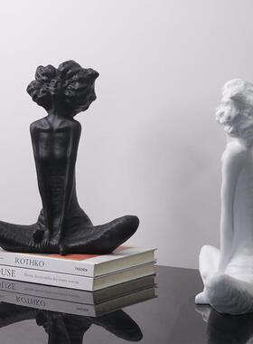 黑白女郎极简设摆IGU计客内厅样板间室软装饰品人缩物微摆件雕塑