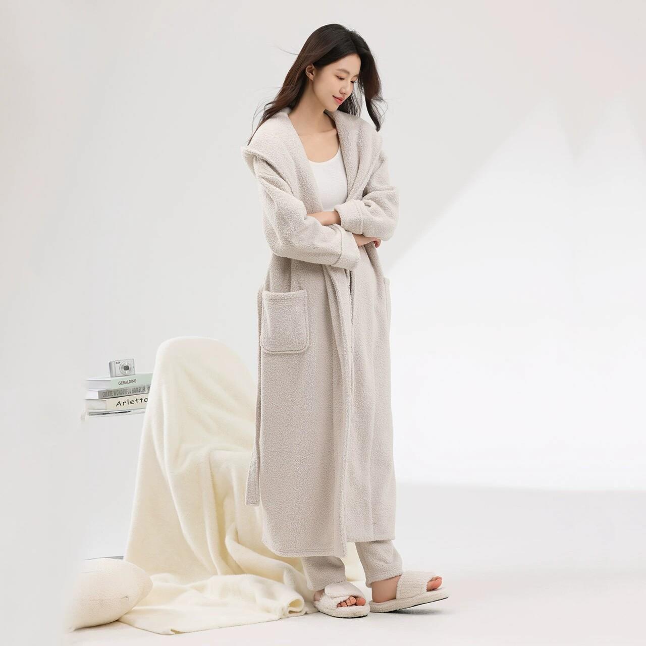 简约高级感!半边绒纯色系连帽睡袍女加长款家居服睡衣裤套组珊瑚
