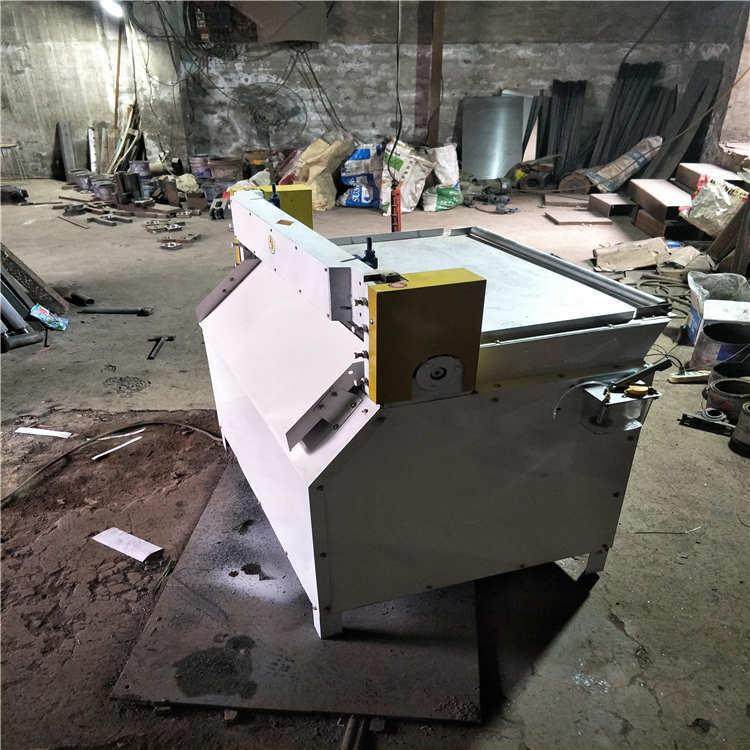 乙丙橡胶板横切机 橡胶板裁断机地毯切条机,机械设备,橡胶设备,淘宝优惠券,粉丝福利购,淘宝优惠卷