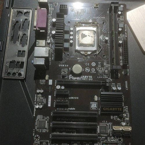 技嘉GA-H81-D3主板一张 拆机测试好的使用正常 成色如