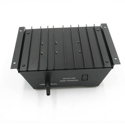 促销CM5024Z 12V24V50A太阳能控制器带温度传感太阳能充电控制器