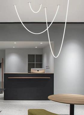 极简线条艺设计师厅餐lof358t挑空术复式楼客梯别墅楼梯间厅个性