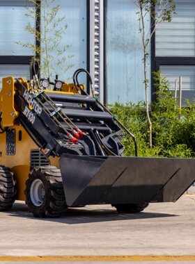 工厂出口澳洲小型滑移装载机 迷你Skid steer loader工程农用装卸