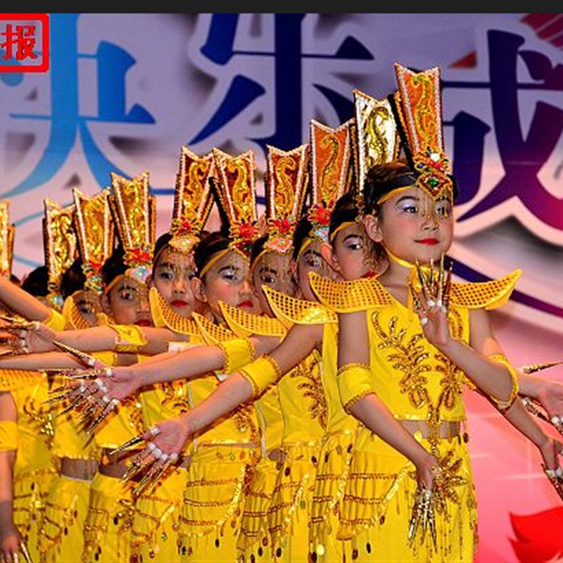 儿童千手观音表演服装女童演出服古典舞敦煌飞天舞蹈服泰国舞服