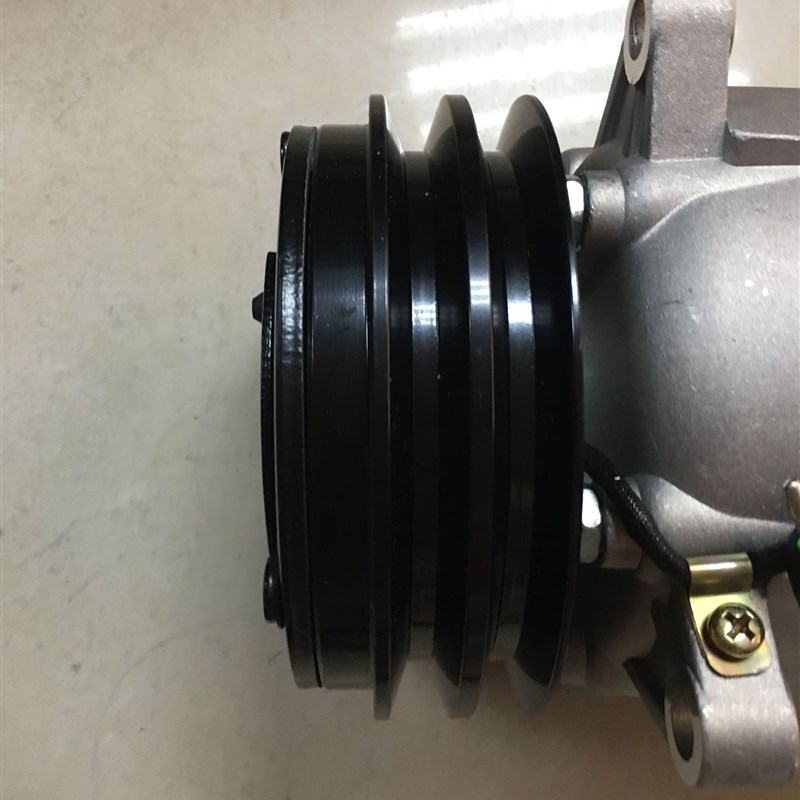 适用山河智能/玉柴挖机配件/60/70/80/85/135/230/空调压缩机/泵