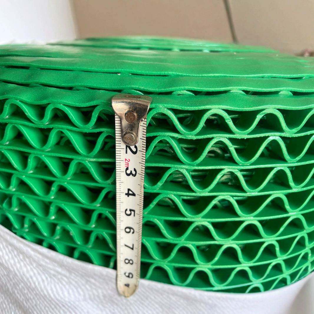 Pvc防滑地垫绿色加厚隔水地垫卫生间大面积防水地毯可拼接满铺