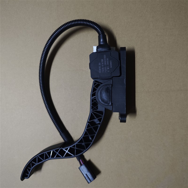 适用于凯马汽车锐航X3油门踏板总成11083001037D003