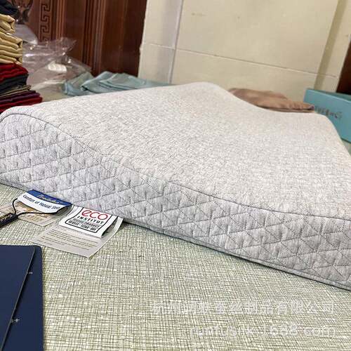 进口成乳胶枕芯童儿定型枕童枕大童FKB枕人护颈中枕标准枕
