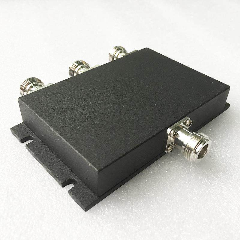 微带三功分器698200MHzN型头功SZO7率50W(含800-250母0-MHz)