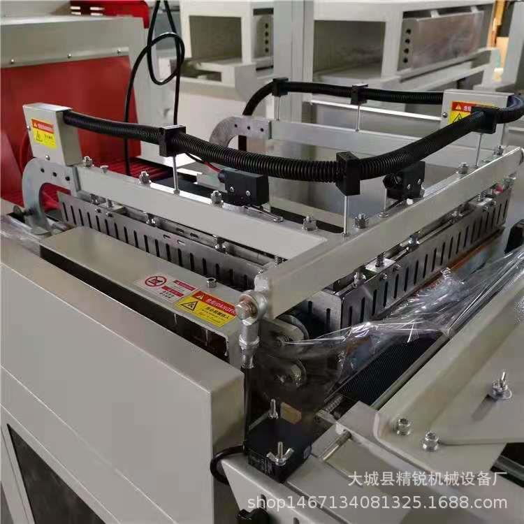 自动套封膜袋热收CVT缩装机切日用品包装盒塑封热收缩包膜封机