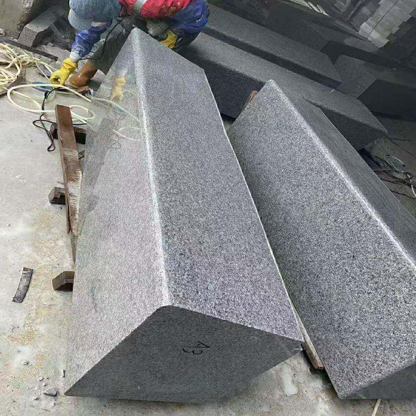 花岗IIP岩石雕椅条凳形坐凳公园休闲防腐木大子理石条石坐摆件厂