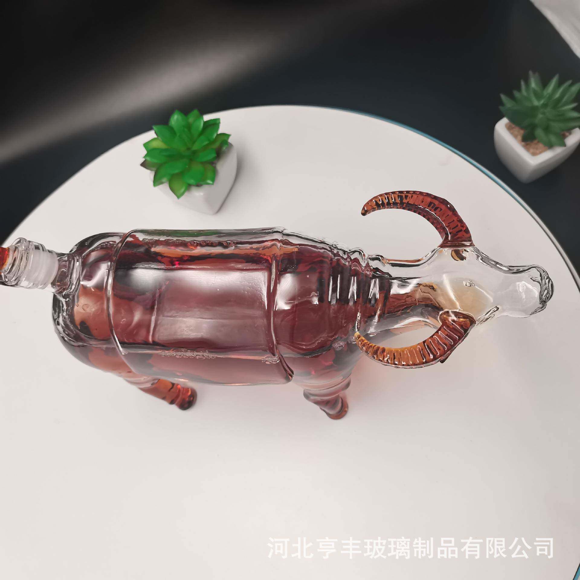 高硅玻璃酒瓶空新硼款牛醒酒器动物造HF-059型十二生肖酒型瓶摆件