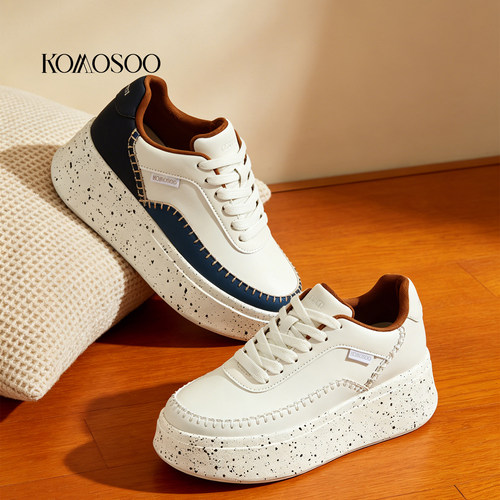 KOMOSOO隐形增高7.5CM运动休闲鞋女厚底皮面女生德训鞋户外通勤鞋